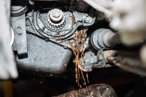 How to Remove Antifreeze From Engine Oil